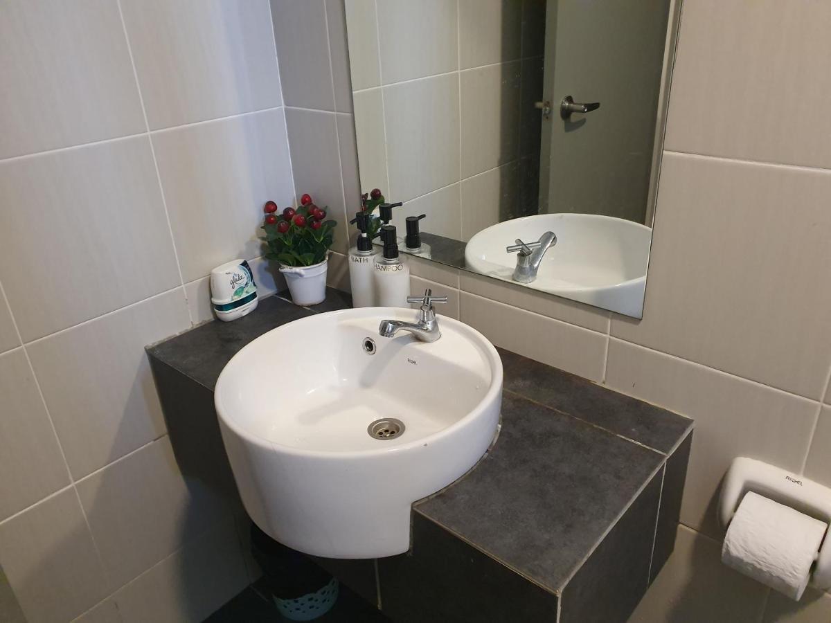 Mhb 30 Sulte Evo Soho Bandar Baru Bangi Free Netflix And Wifi Daire Dış mekan fotoğraf